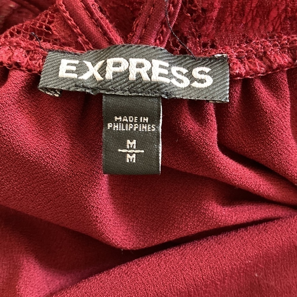 Express medium lace top short sleeves - Picture 10 of 11